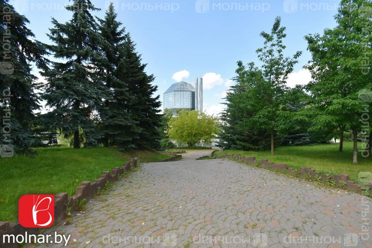 Продам 4-комнатную квартиру в Минске в Первомайском р-не, Туровского ул., 18