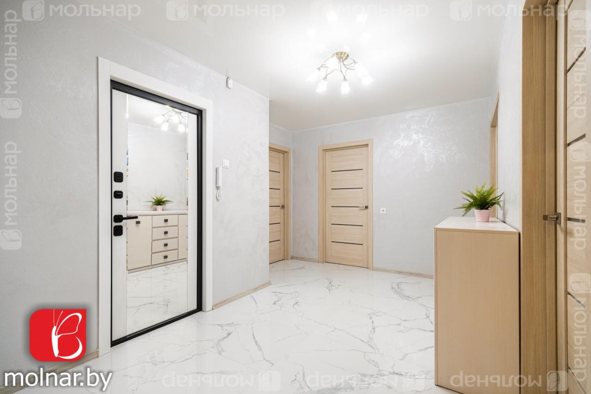 Продам 4-комнатную квартиру в Минске в Ленинском р-не, Лошица, Прушинских ул., 6