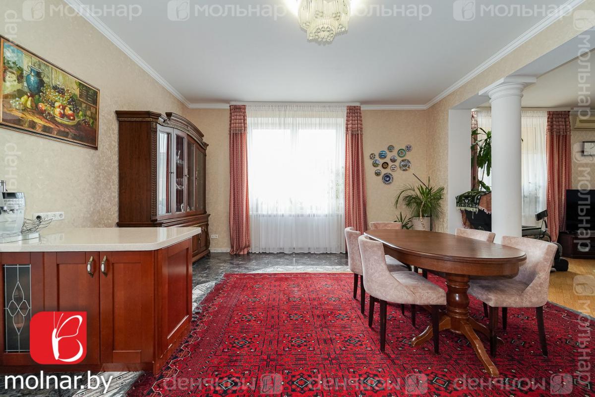 Продам 4-комнатную квартиру в Минске в Советском р-не, Никитина ул., 10