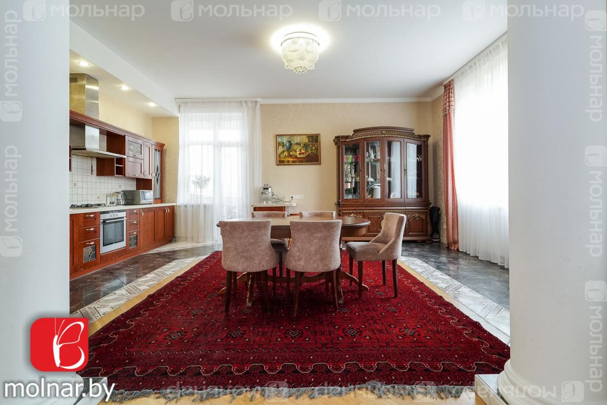 Продам 4-комнатную квартиру в Минске в Советском р-не, Никитина ул., 10