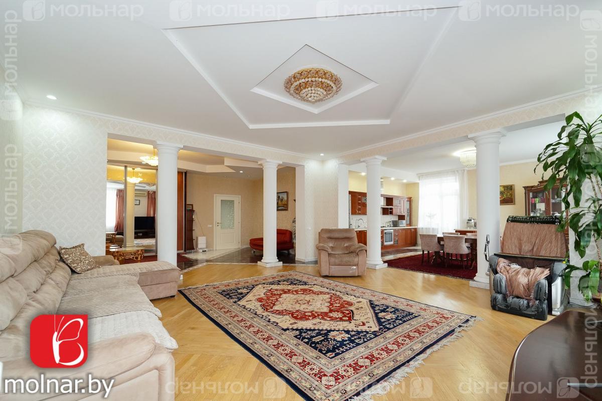 Продам 4-комнатную квартиру в Минске в Советском р-не, Никитина ул., 10
