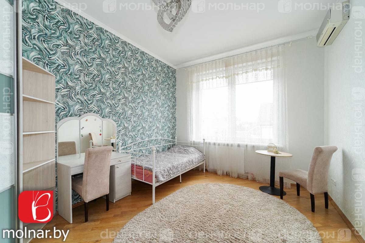 Продам 4-комнатную квартиру в Минске в Советском р-не, Никитина ул., 10