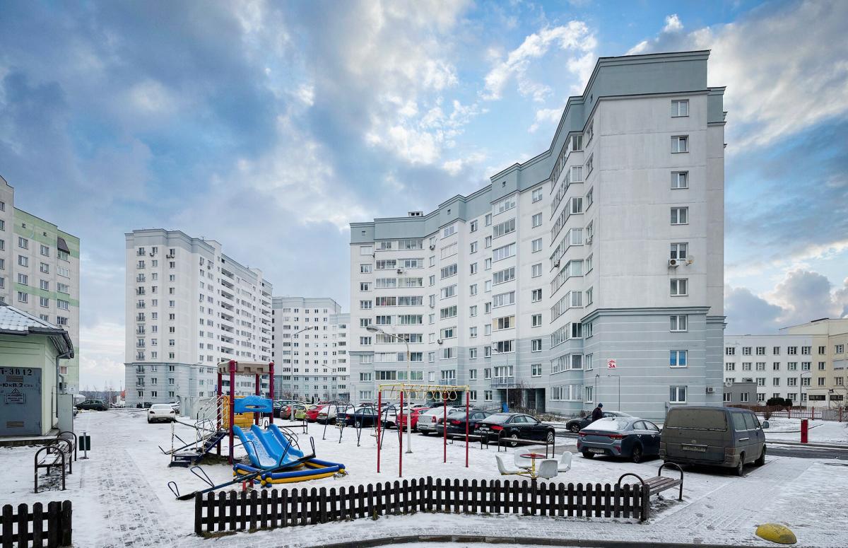 Продам 2-комнатную квартиру в Минске в Фрунзенском р-не, Каменная горка, Неманская ул., 3А