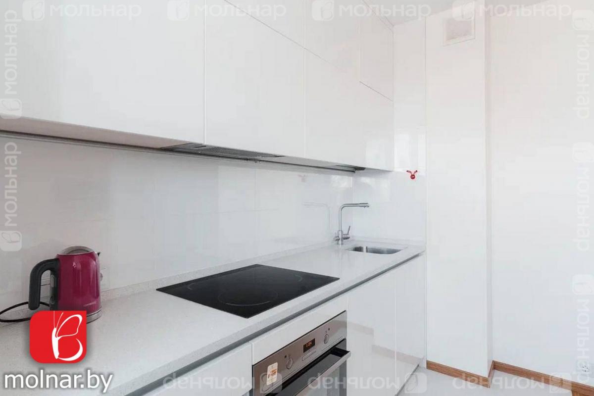 Продам 2-комнатную квартиру в Минске в Фрунзенском р-не, Неманская ул., 6