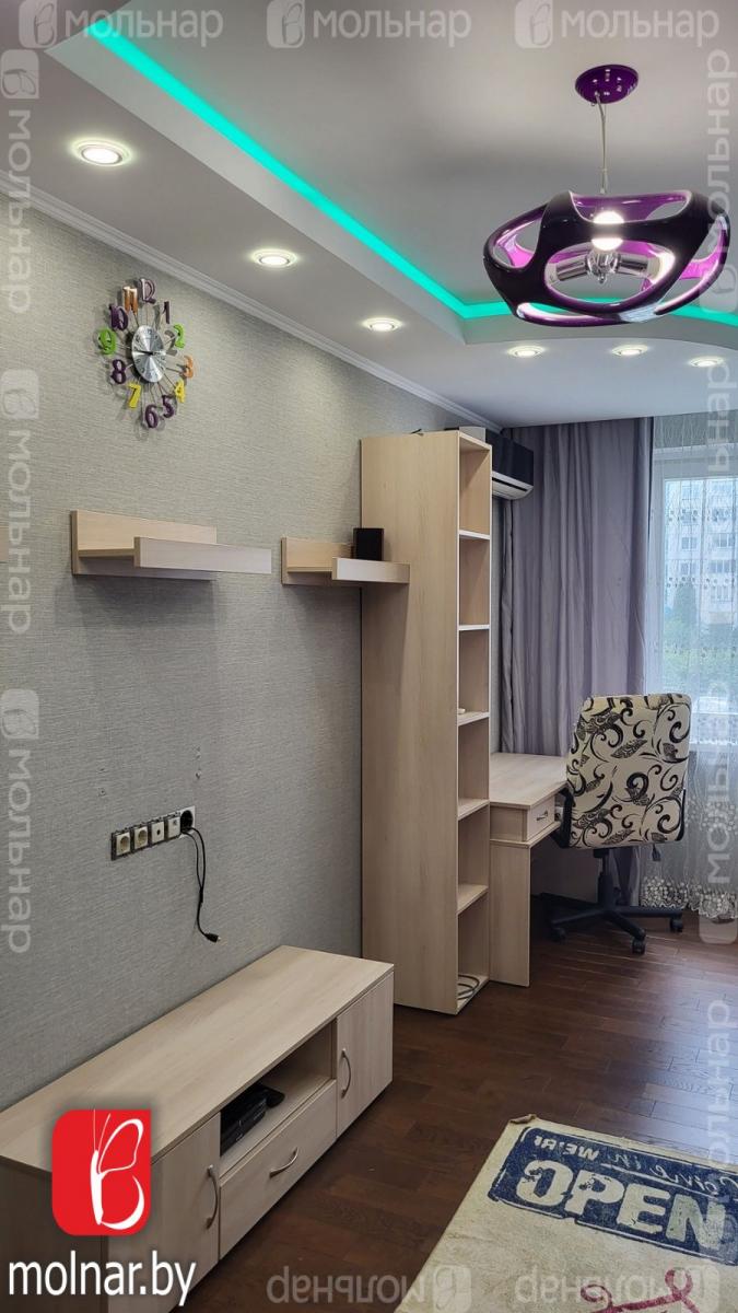 Продам 3-комнатную квартиру в Минске в Фрунзенском р-не, Красный Бор, Одинцова ул., 1/2