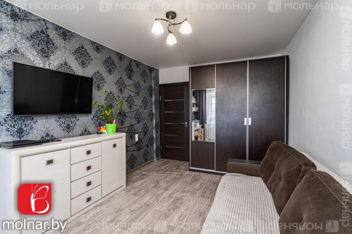 Продам 3-комнатную квартиру в Минске в Октябрьском р-не, Аэродромная, Чкалова ул., 29