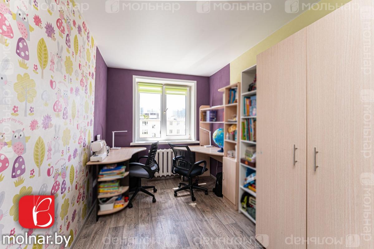 Продам 3-комнатную квартиру в Минске в Октябрьском р-не, Аэродромная, Чкалова ул., 29