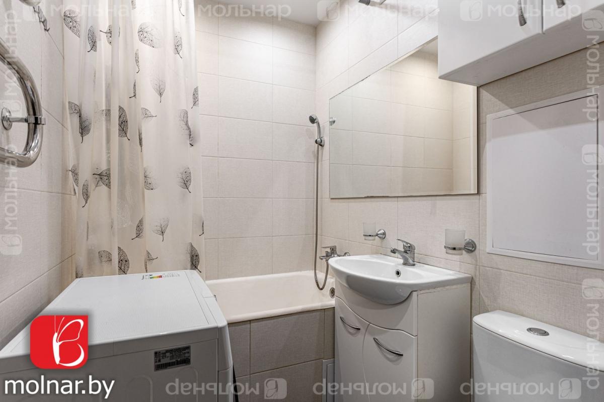 Продам 3-комнатную квартиру в Минске в Октябрьском р-не, Аэродромная, Чкалова ул., 29