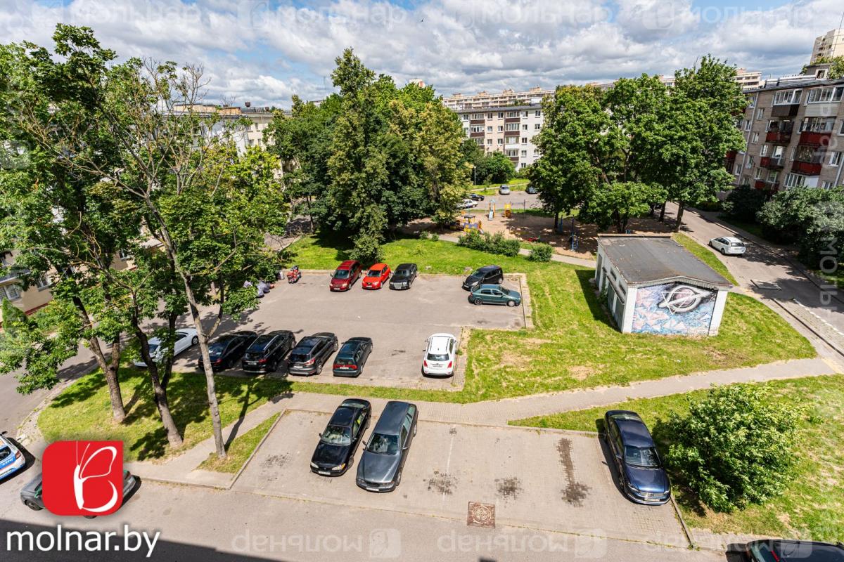 Продам 3-комнатную квартиру в Минске в Октябрьском р-не, Аэродромная, Чкалова ул., 29