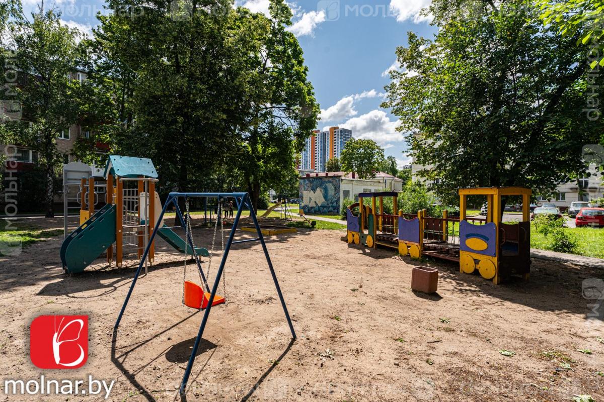 Продам 3-комнатную квартиру в Минске в Октябрьском р-не, Аэродромная, Чкалова ул., 29