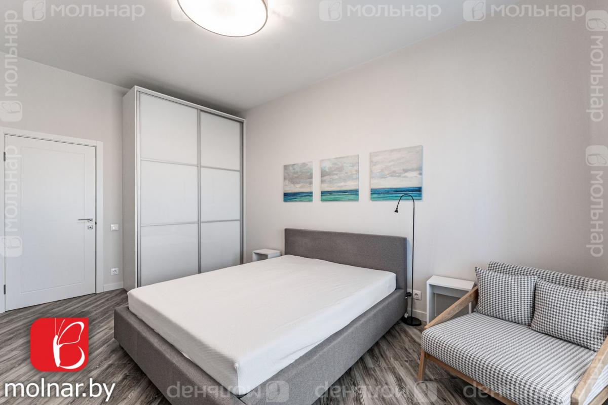 Продам 4-комнатную квартиру в Минске в Центральном р-не, Ржавец, Репина ул., 4