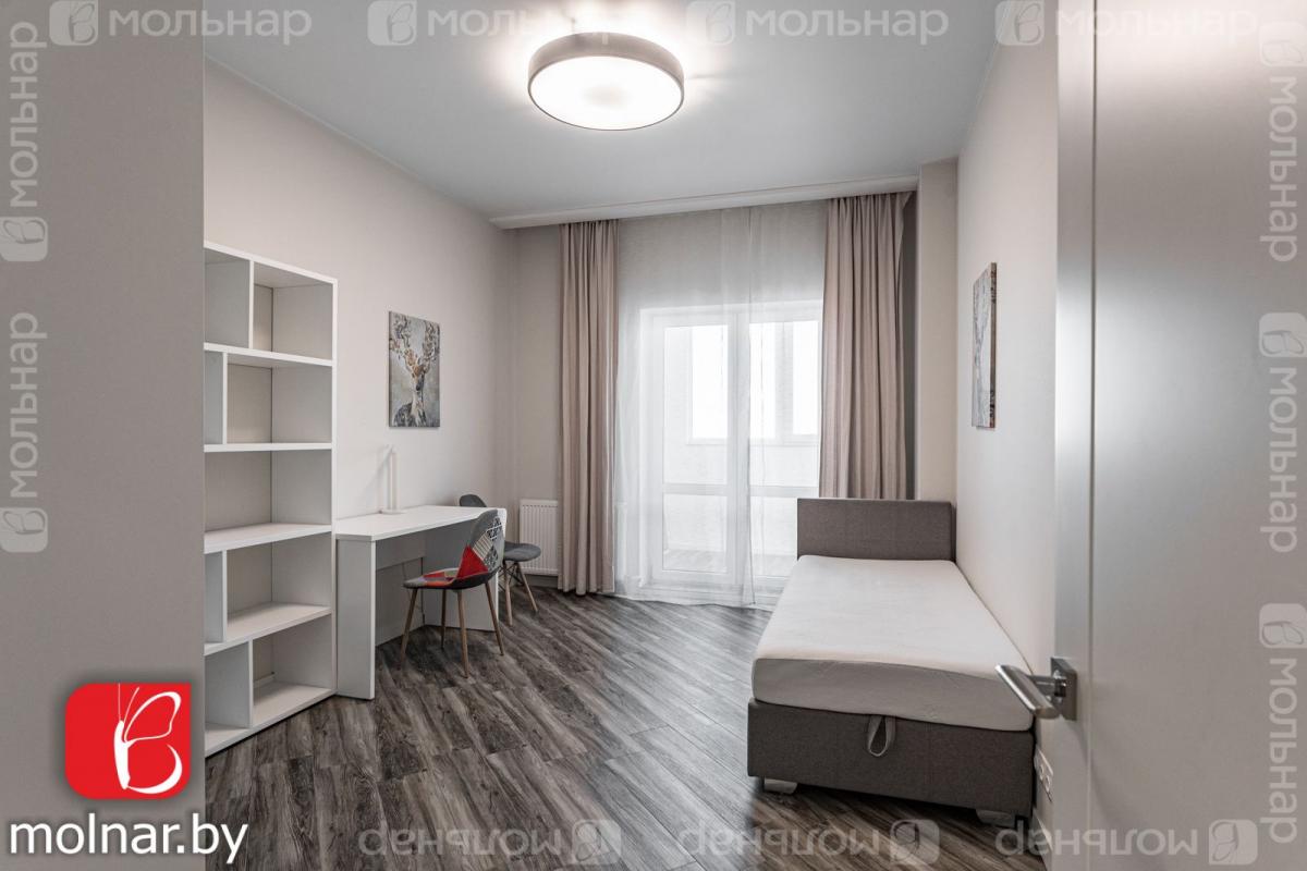 Продам 4-комнатную квартиру в Минске в Центральном р-не, Ржавец, Репина ул., 4