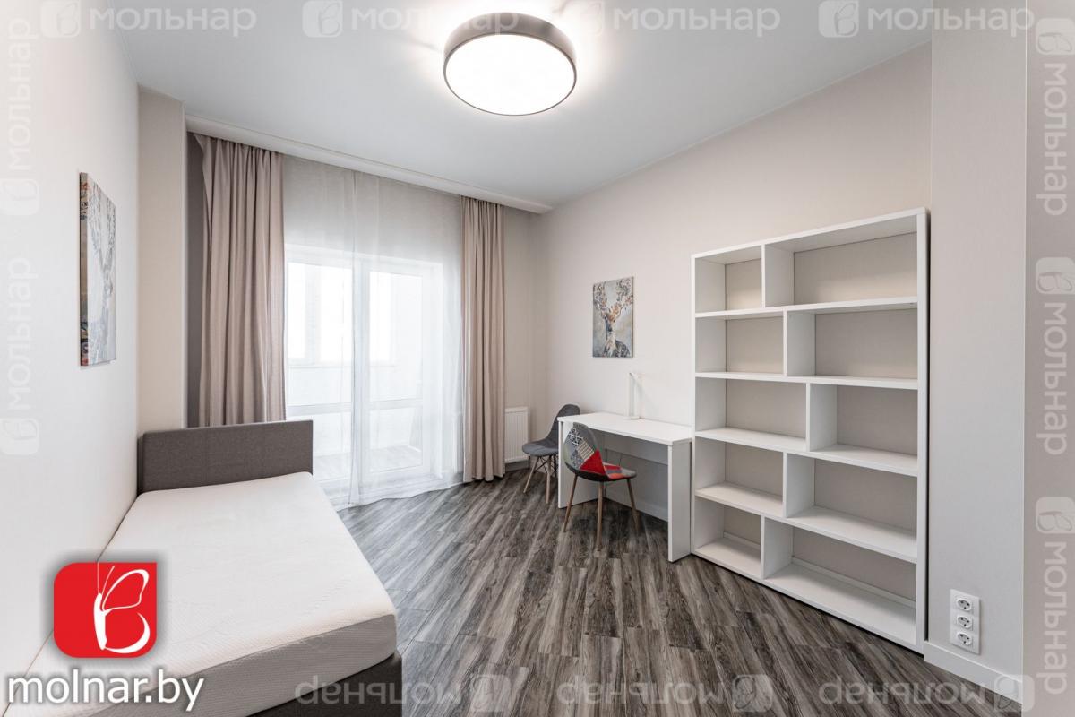 Продам 4-комнатную квартиру в Минске в Центральном р-не, Ржавец, Репина ул., 4