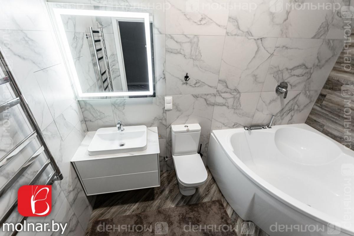 Продам 4-комнатную квартиру в Минске в Центральном р-не, Ржавец, Репина ул., 4