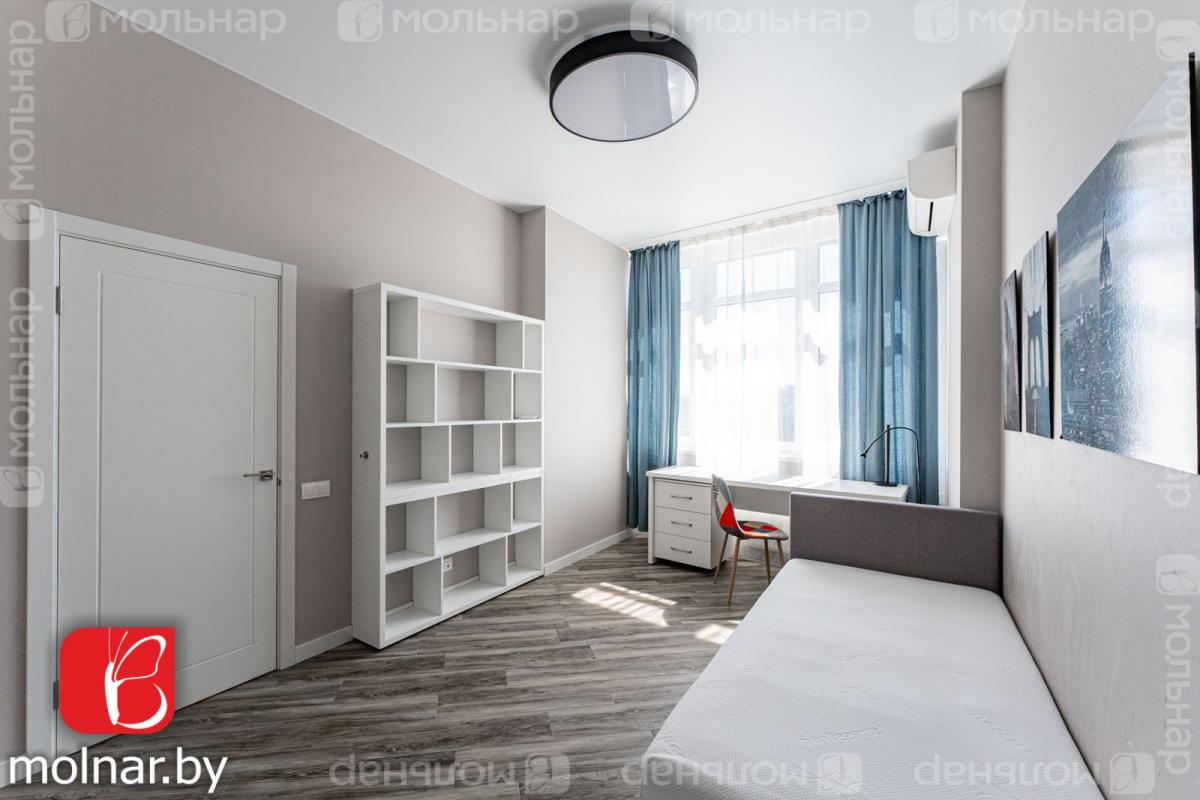 Продам 4-комнатную квартиру в Минске в Центральном р-не, Ржавец, Репина ул., 4