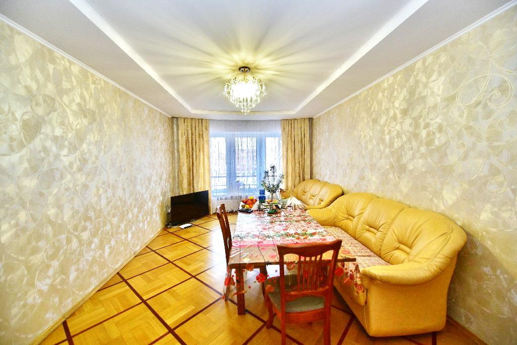 Продам 3-комнатную квартиру в Минске в Московском р-не, Малиновка, Дзержинского проспект, 131