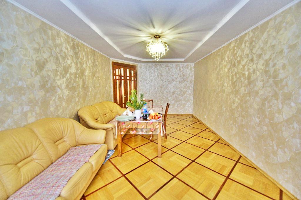 Продам 3-комнатную квартиру в Минске в Московском р-не, Малиновка, Дзержинского проспект, 131