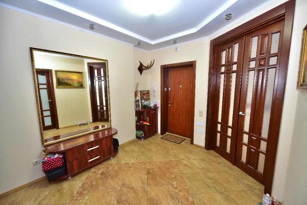 Продам 3-комнатную квартиру в Минске в Московском р-не, Малиновка, Дзержинского проспект, 131