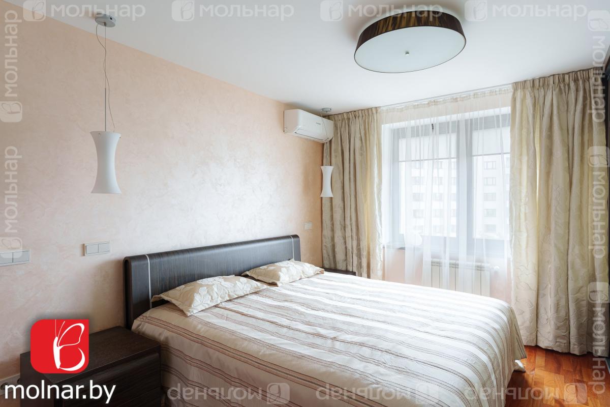 Продам 4-комнатную квартиру в Минске в Партизанском р-не, Захарова ул., 50/В