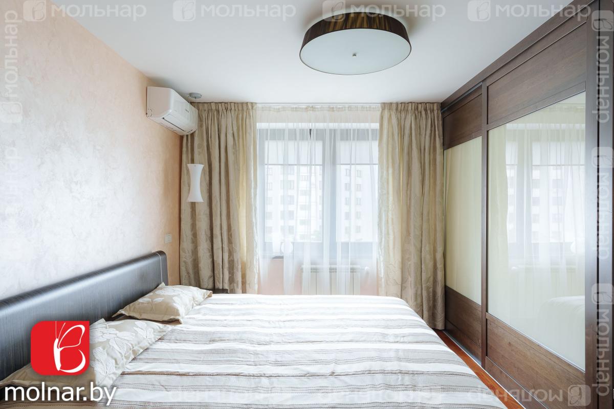 Продам 4-комнатную квартиру в Минске в Партизанском р-не, Захарова ул., 50/В
