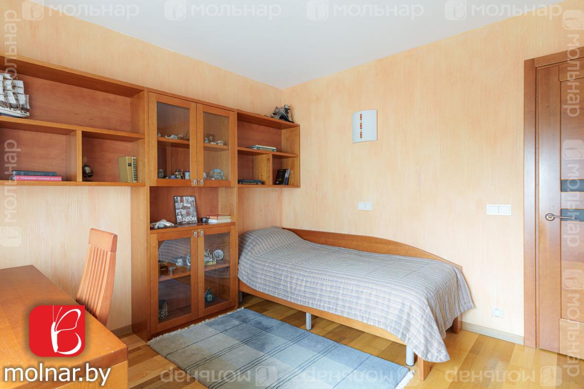 Продам 4-комнатную квартиру в Минске в Партизанском р-не, Захарова ул., 50/В