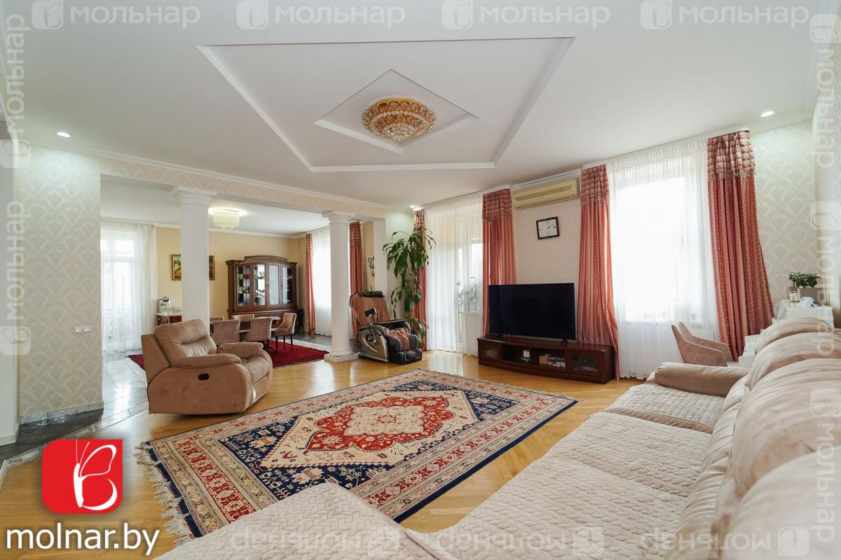 Продам 4-комнатную квартиру в Минске в Советском р-не, Никитина ул., 10