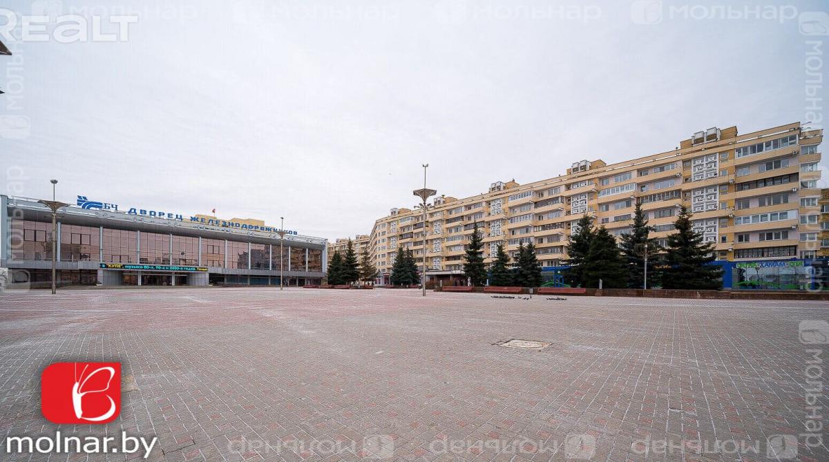 Продам 3-комнатную квартиру в Минске в Октябрьском р-не, Аэродромная, Чкалова ул., 9/2