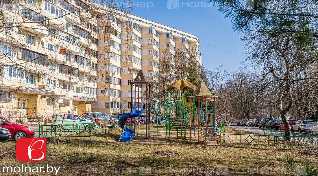 Продам 3-комнатную квартиру в Минске в Октябрьском р-не, Аэродромная, Чкалова ул., 9/2