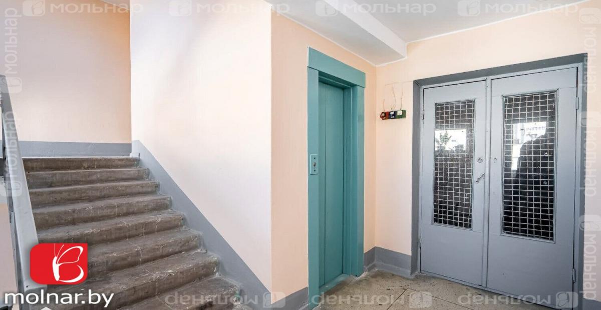 Продам 3-комнатную квартиру в Минске в Октябрьском р-не, Аэродромная, Чкалова ул., 9/2