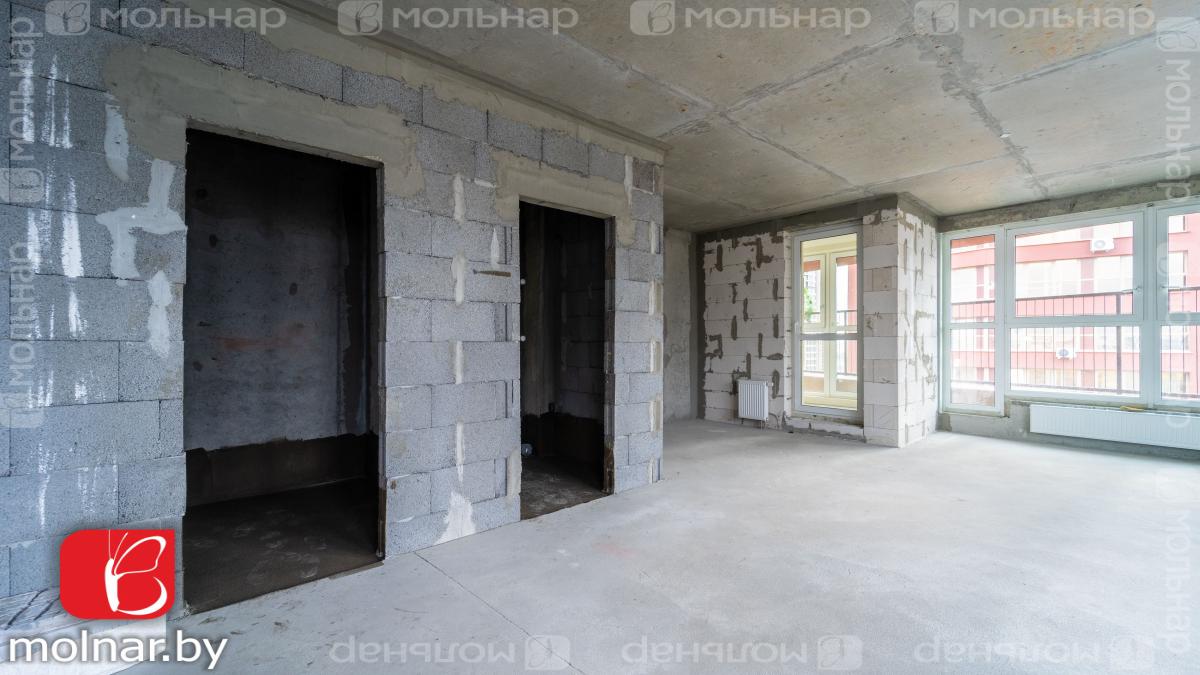Продам 2-комнатную квартиру в Минске в Октябрьском р-не, Минск-Мир, Жореса Алфёрова ул., 1