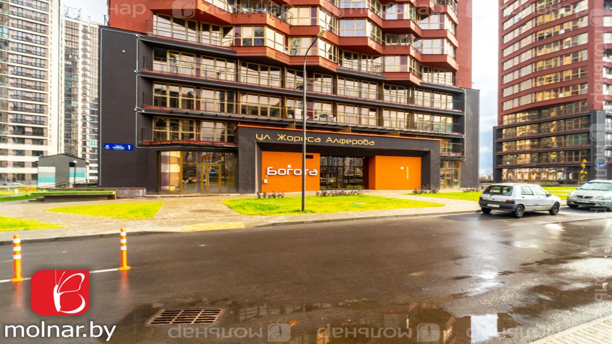 Продам 2-комнатную квартиру в Минске в Октябрьском р-не, Минск-Мир, Жореса Алфёрова ул., 1