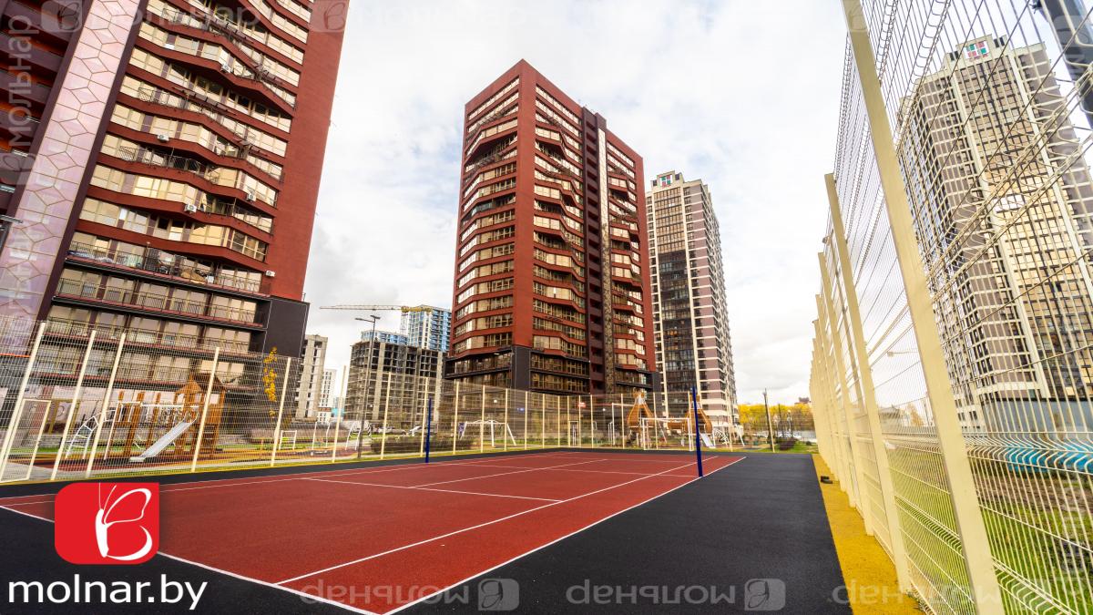Продам 2-комнатную квартиру в Минске в Октябрьском р-не, Минск-Мир, Жореса Алфёрова ул., 1