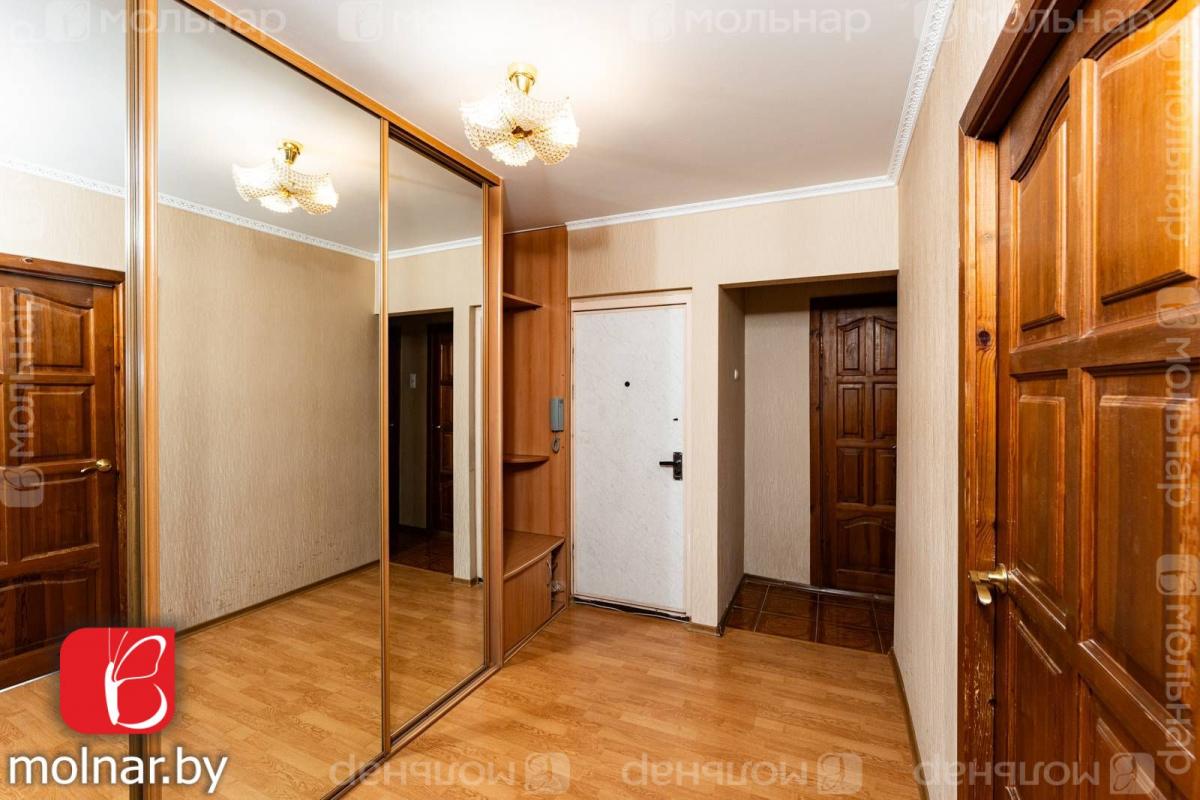 Продам 3-комнатную квартиру в Минске в Фрунзенском р-не, Сухарево, Панченко ул., 20