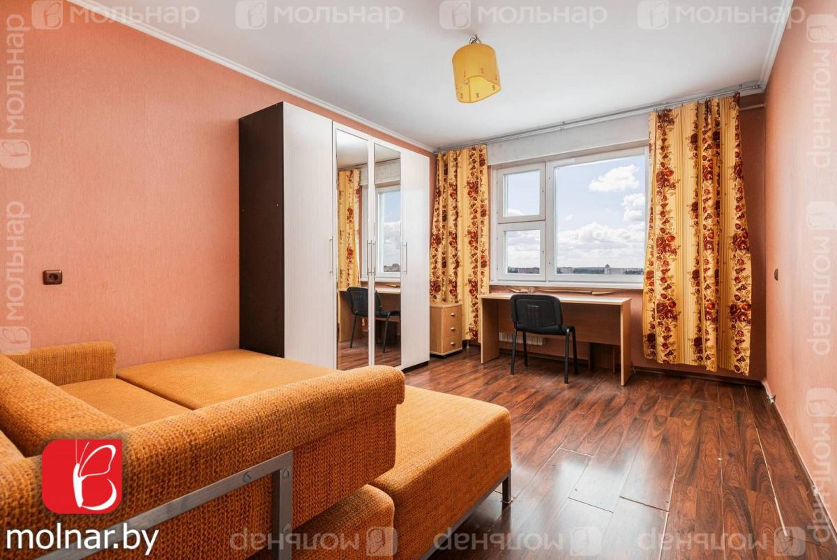 Продам 3-комнатную квартиру в Минске в Октябрьском р-не, Серова, Пуховичская ул., 8