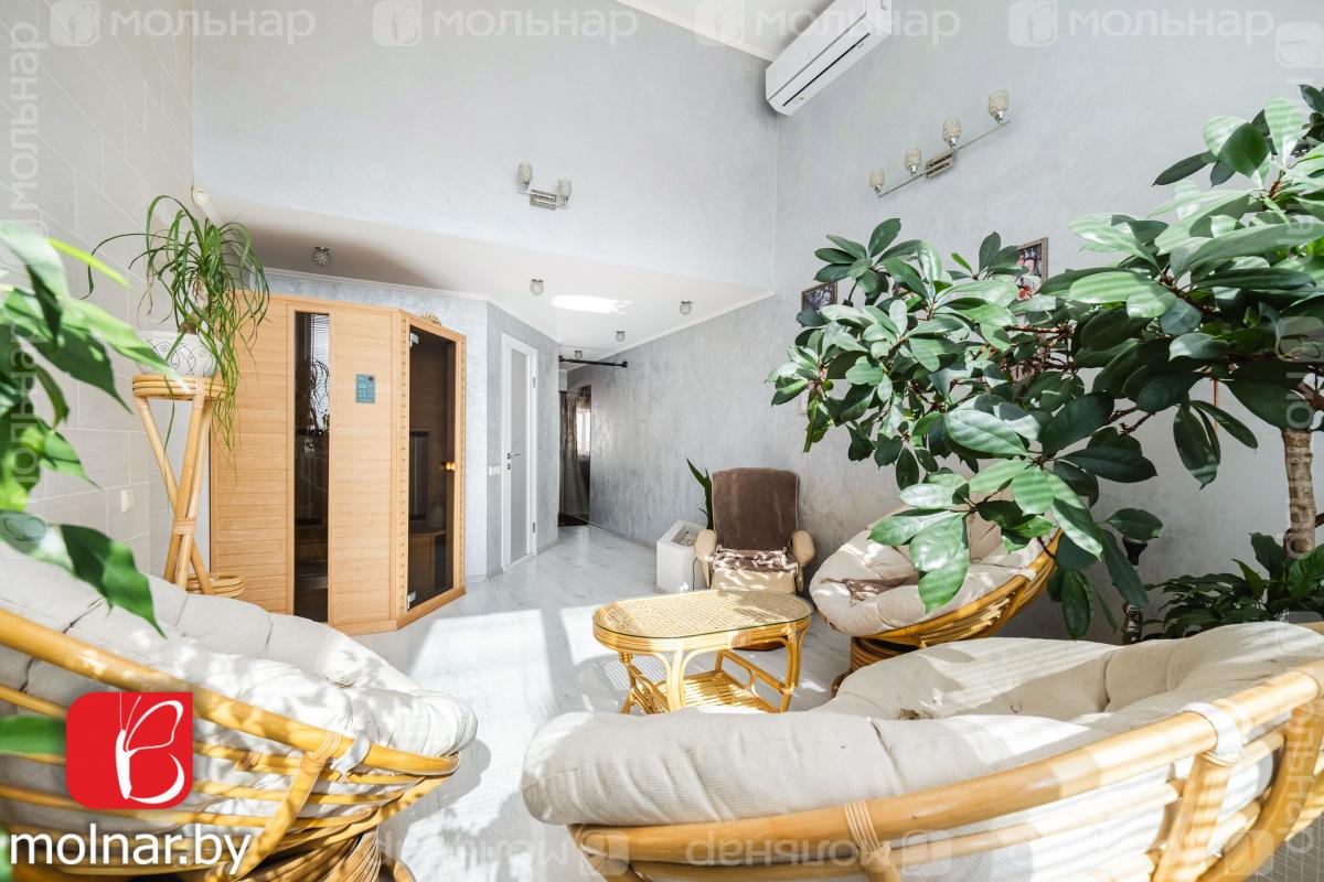 Продам 4-комнатную квартиру в