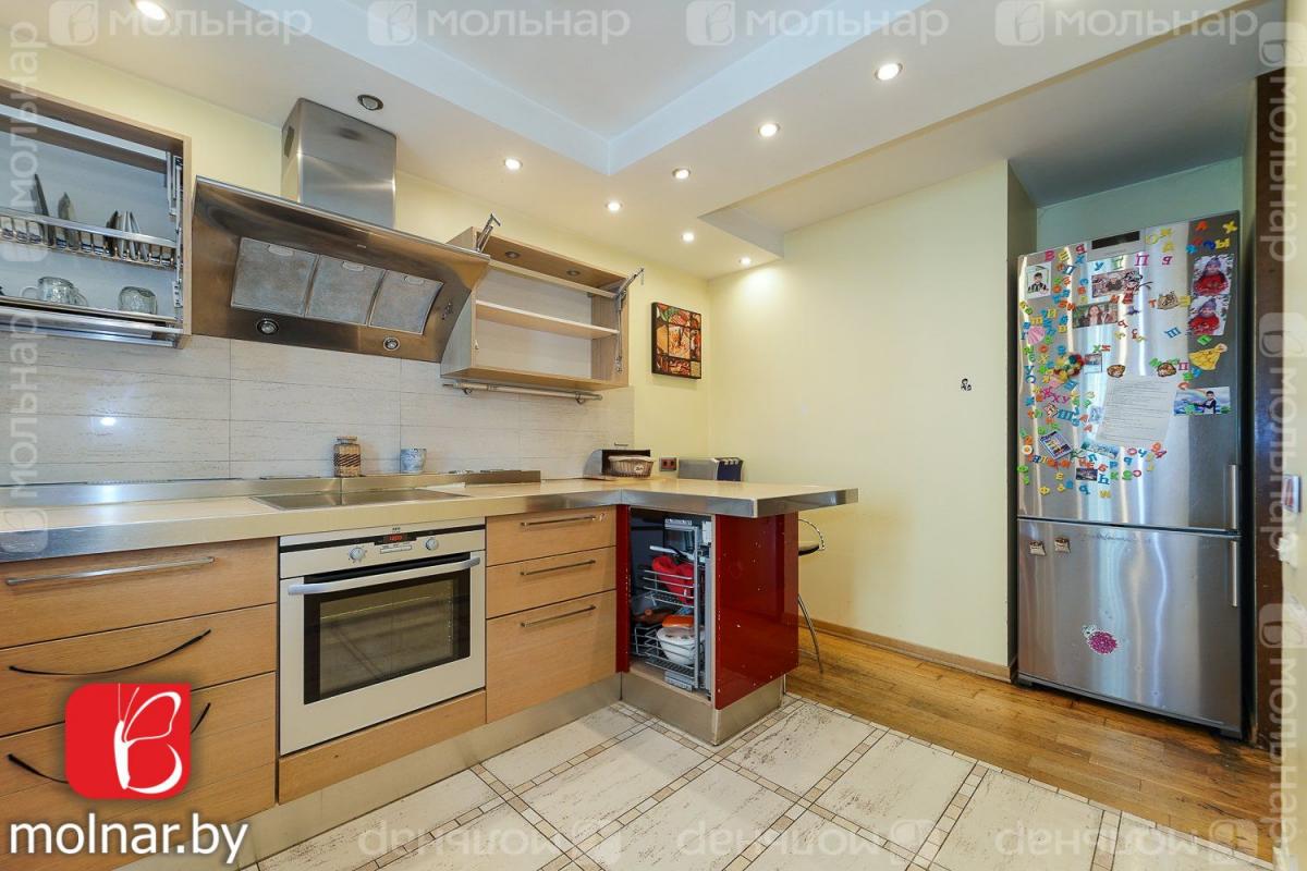 Продам 4-комнатную квартиру в Минске в Советском р-не, Беды ул., 38