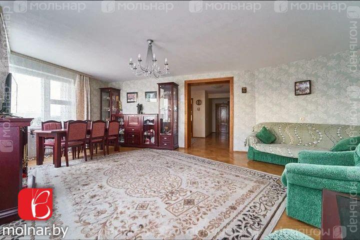 Продам 4-комнатную квартиру в Минске в Фрунзенском р-не, Красный Бор, Лобанка ул., 81