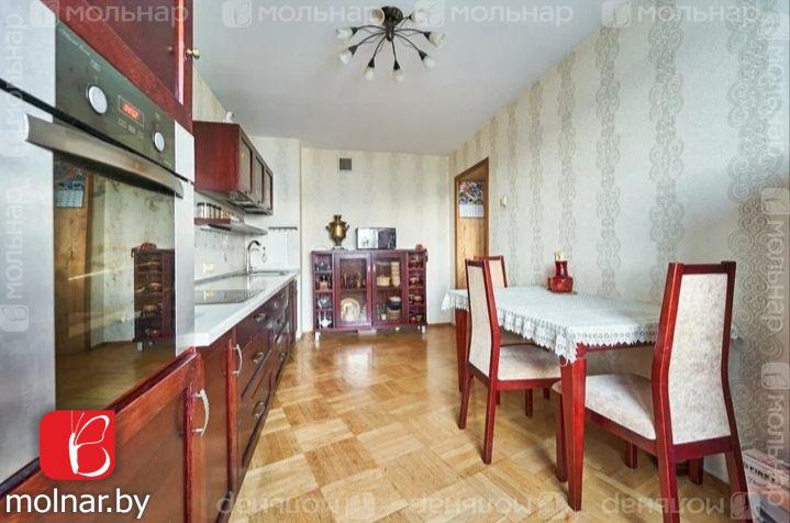 Продам 4-комнатную квартиру в Минске в Фрунзенском р-не, Красный Бор, Лобанка ул., 81