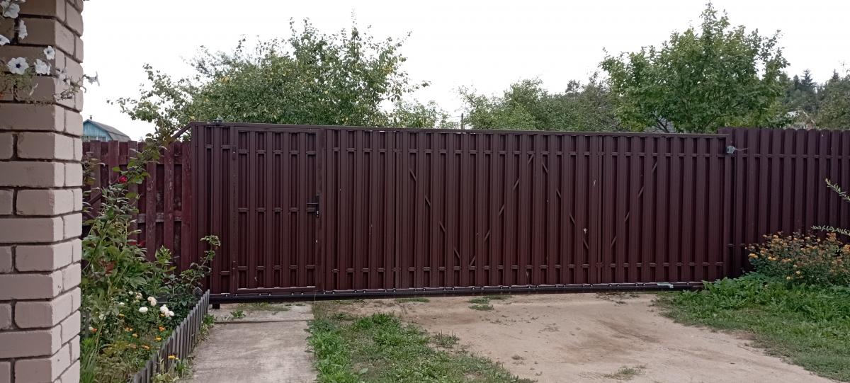 Коттедж «Borovlyany LightHouse»