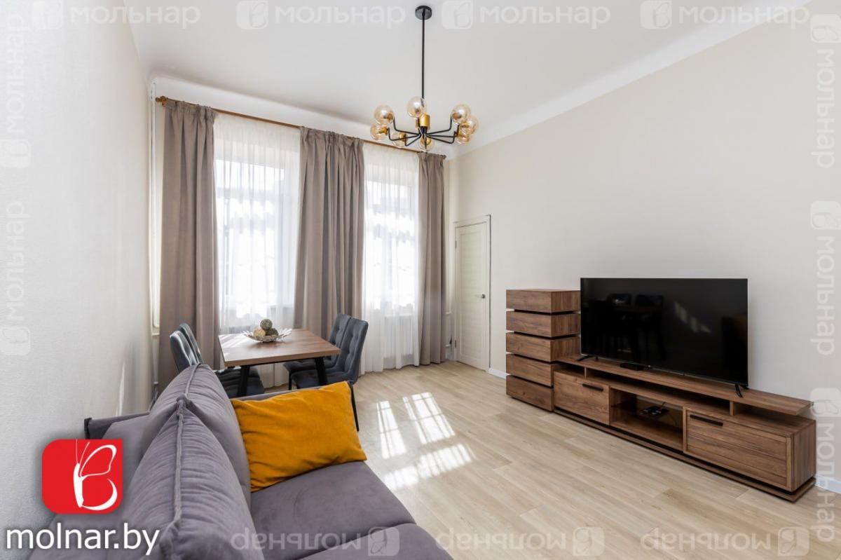 Продам 2-комнатную квартиру в Минске в Центральном р-не, Интернациональная ул., 14