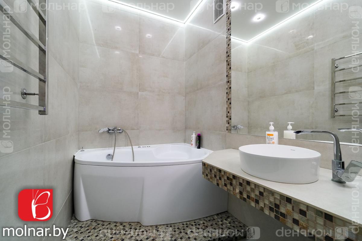 Продам 3-комнатную квартиру в Минске в Московском р-не, Бобруйская ул., 21