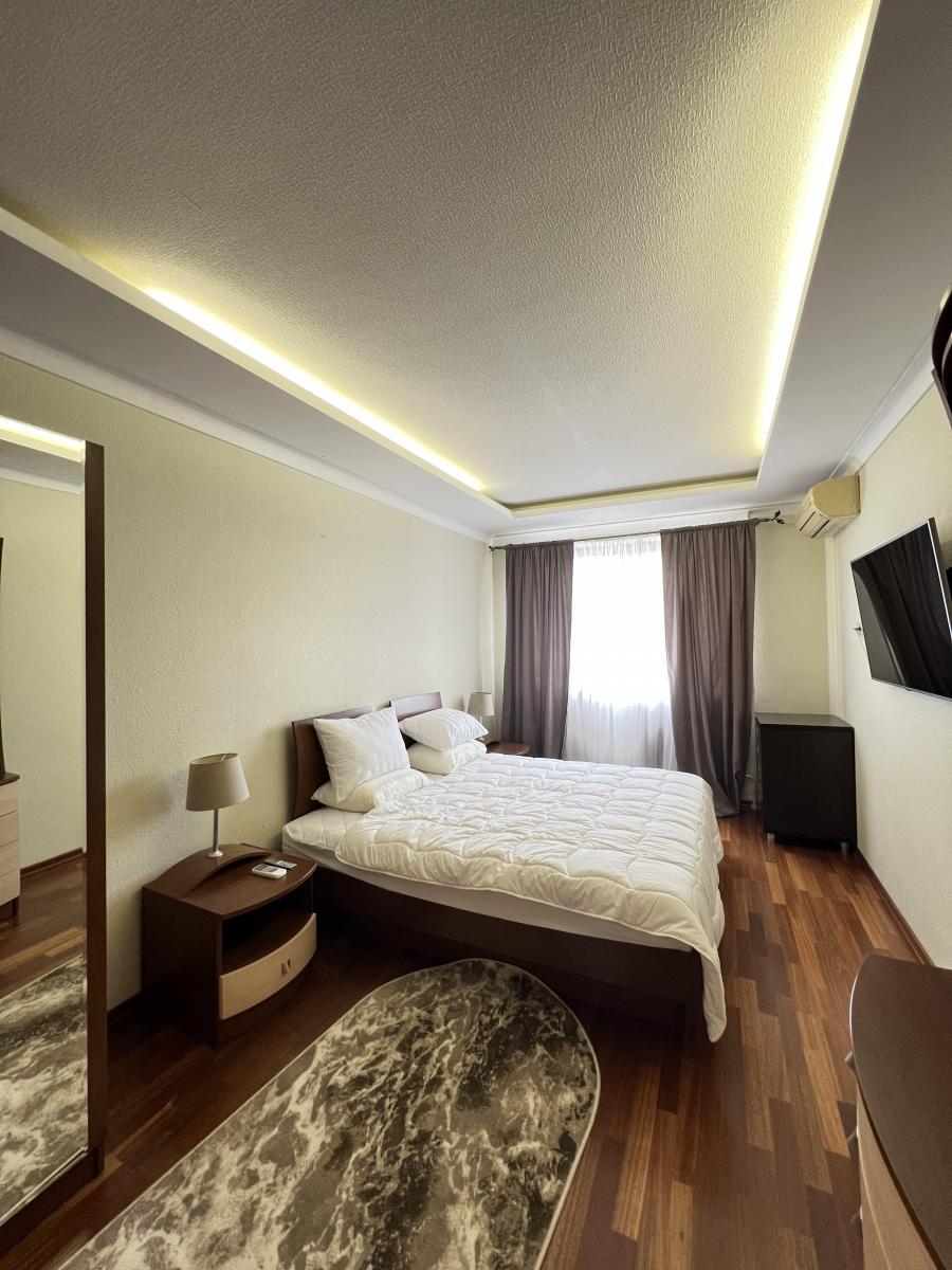 Сдам на сутки 2-комнатную квартиру в Минске в Первомайском р-не, Восток, Независимости просп., 168/1