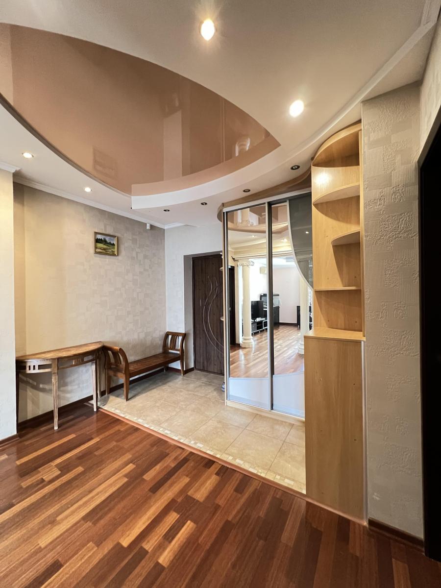 Сдам на сутки 2-комнатную квартиру в Минске в Первомайском р-не, Восток, Независимости просп., 168/1