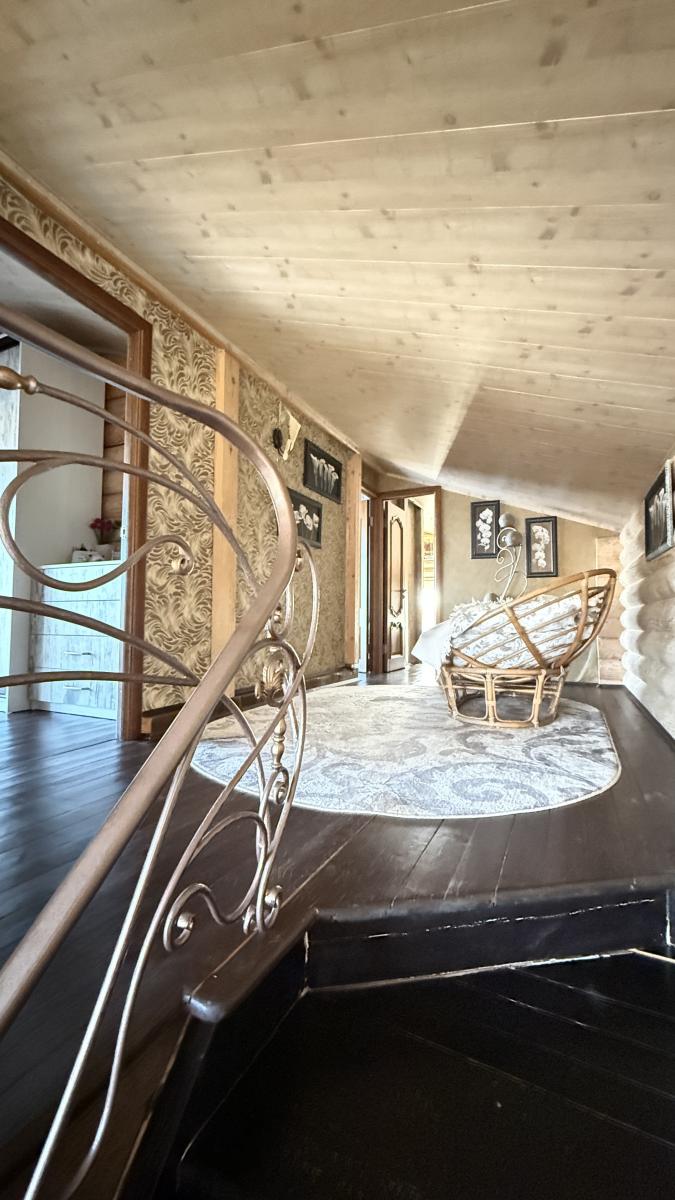 Сдам на сутки коттедж 