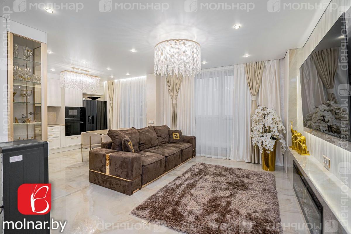 Продам 3-комнатную квартиру в Минске в Октябрьском р-не, Минск-Мир, Белградская ул., 1