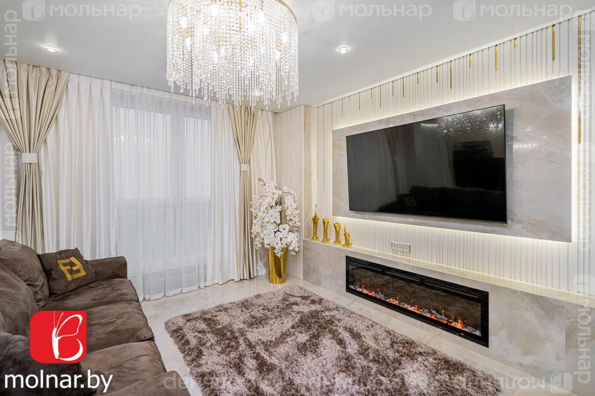 Продам 3-комнатную квартиру в Минске в Октябрьском р-не, Минск-Мир, Белградская ул., 1