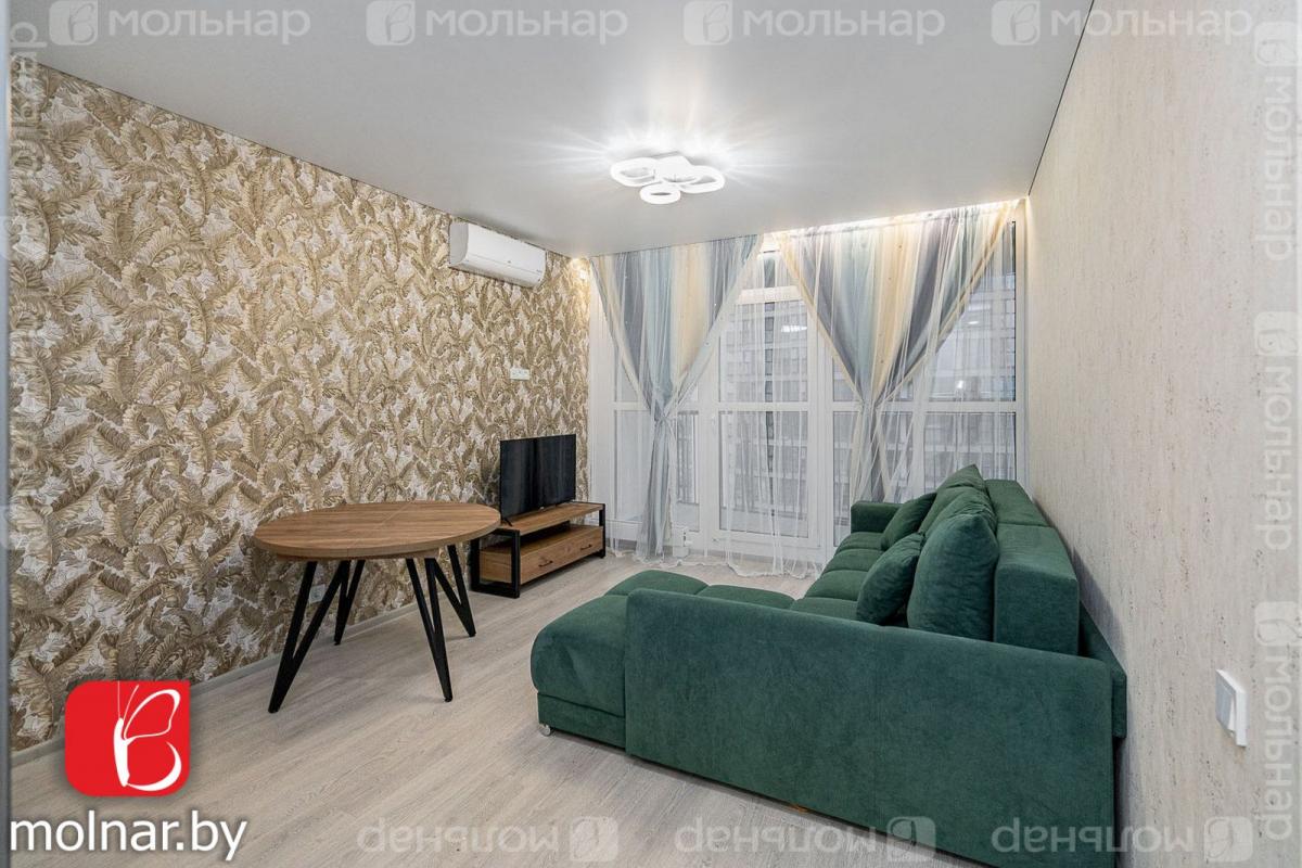 Продам 4-комнатную квартиру в Минске в Октябрьском р-не, Минск-Мир, Николы Теслы ул., 24