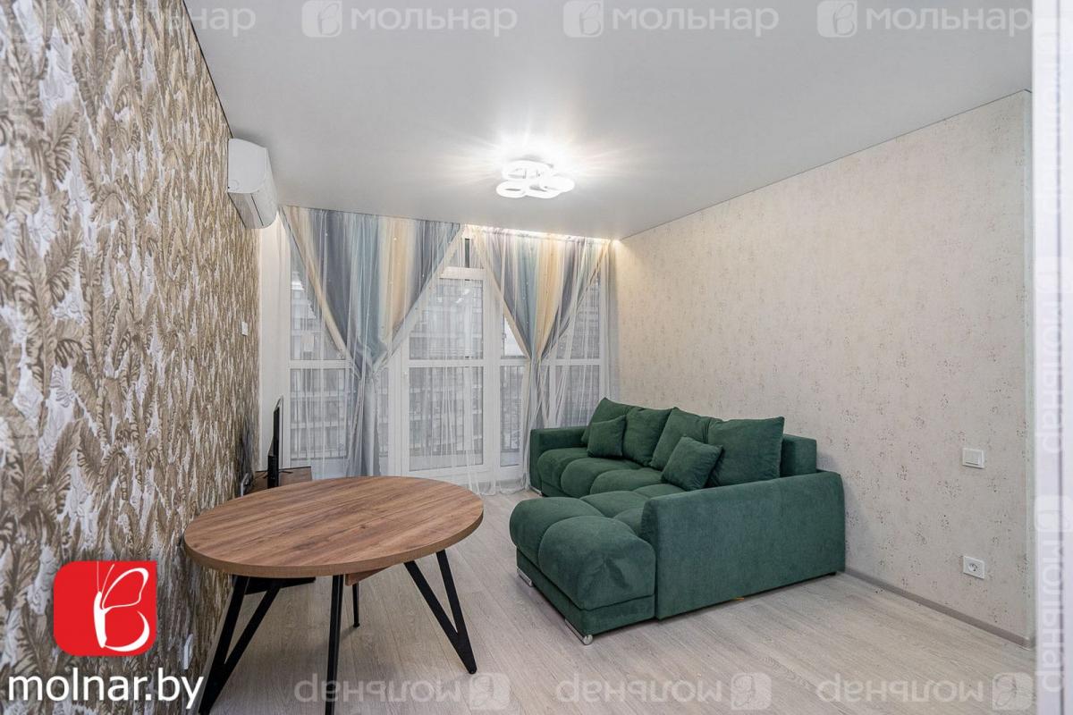 Продам 4-комнатную квартиру в Минске в Октябрьском р-не, Минск-Мир, Николы Теслы ул., 24