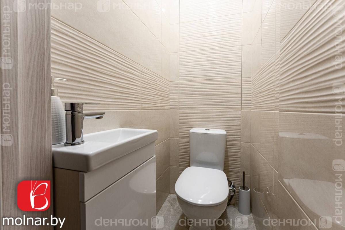 Продам 2-комнатную квартиру в Минске в Октябрьском р-не, Минск-Мир, Белградская ул., 5