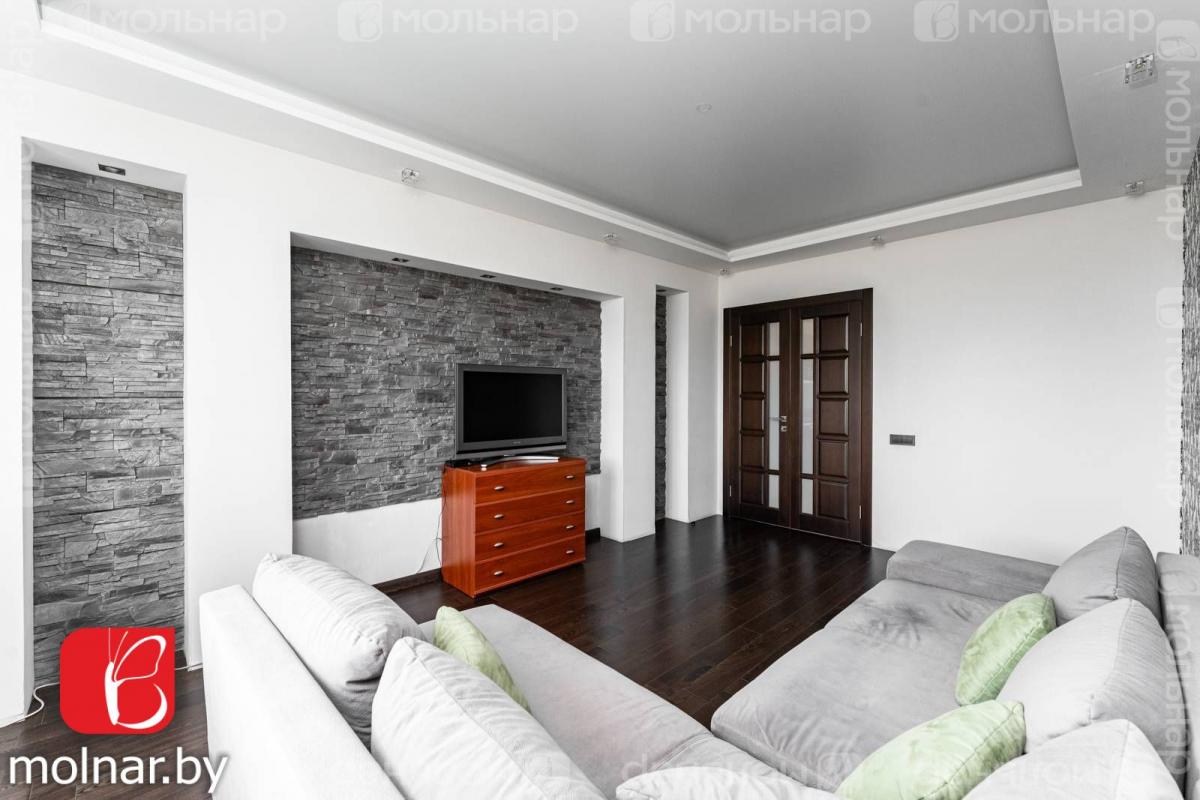 Продам 2-комнатную квартиру в Минске в Фрунзенском р-не, Каменная горка, Каменногорская ул., 32